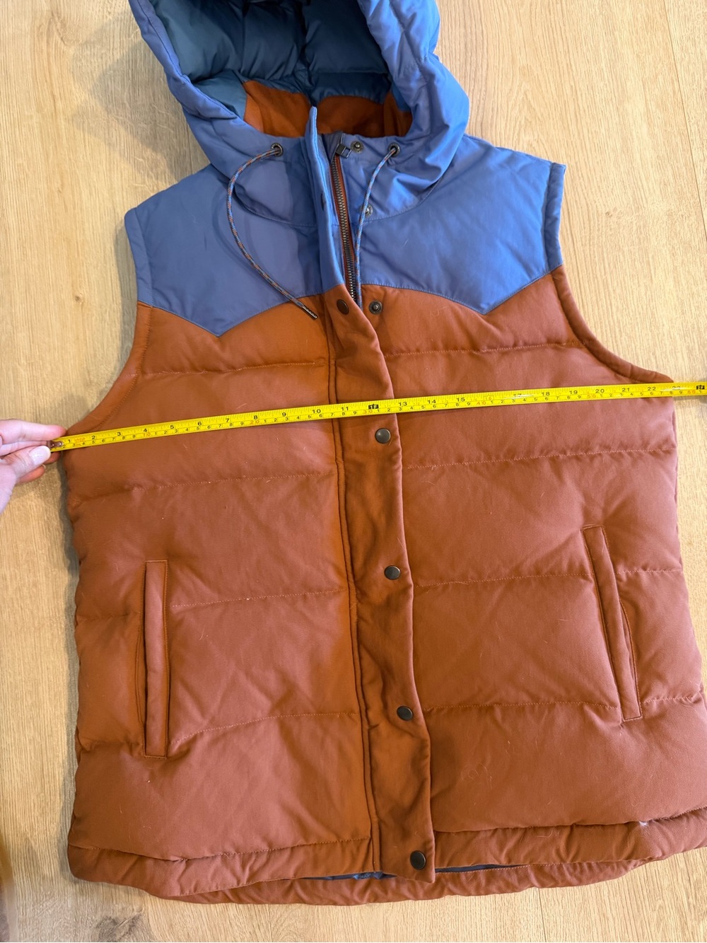 Patagonia Bivy Hooded Vest Womens XL Down Puffer Sisu Brown Outdoor Hiking Zip - Picture 9 of 11